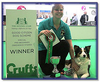 Sarah and Darcy with the Crufts trophy!